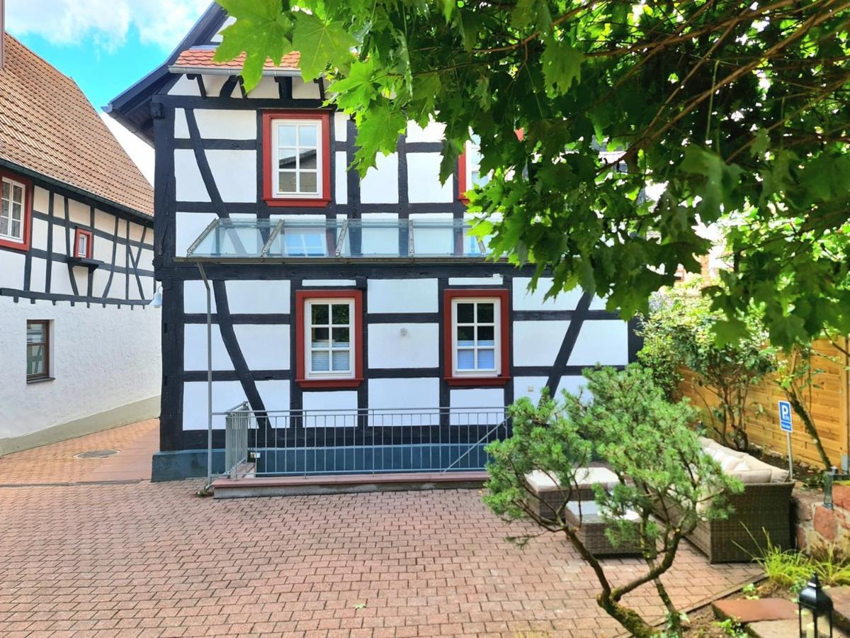 Avahome: Haus Fuer 16, Wlan, Parkplaetze, Netflix, Nespresso Kandel Kültér fotó