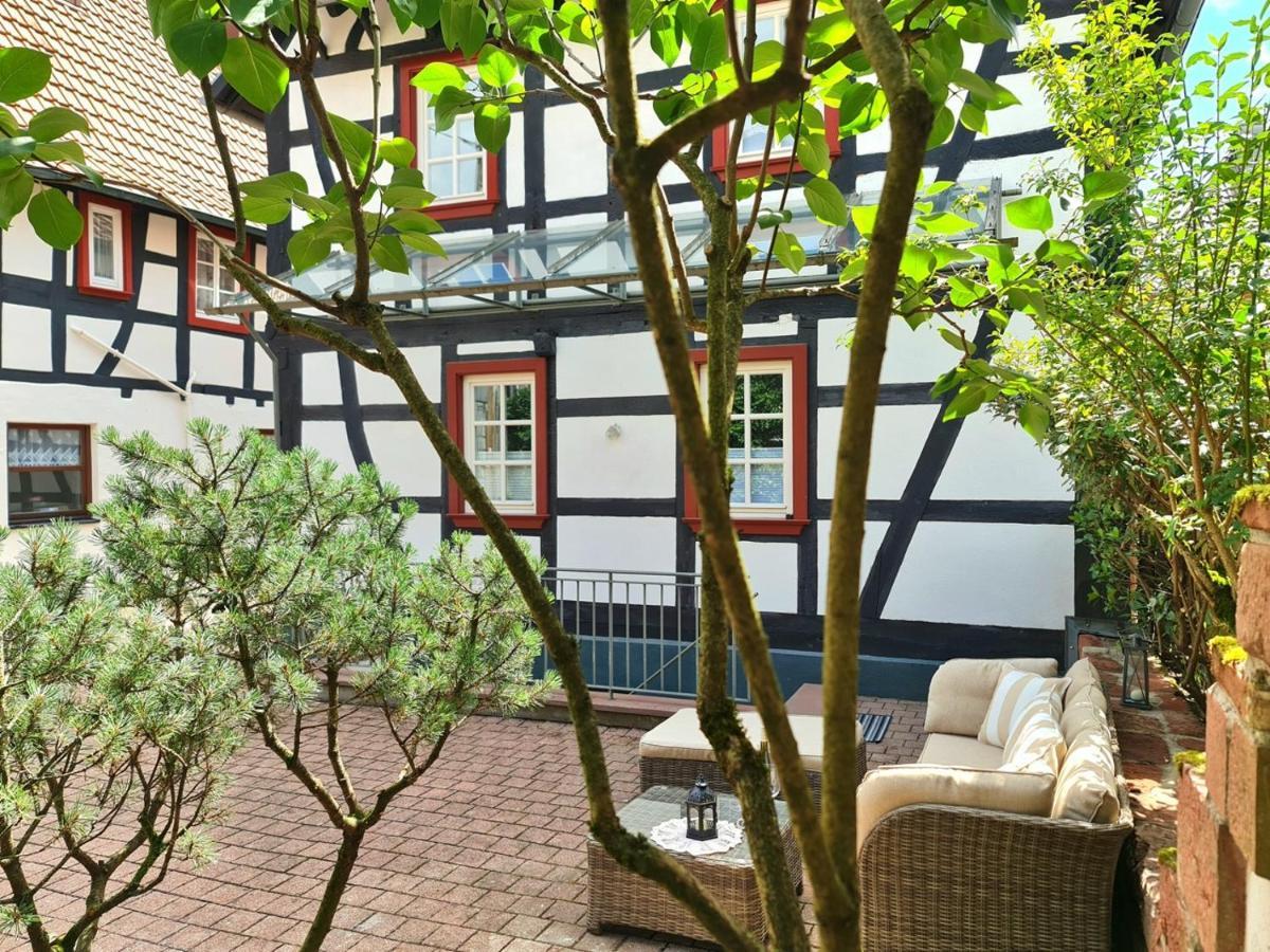 Avahome: Haus Fuer 16, Wlan, Parkplaetze, Netflix, Nespresso Kandel Kültér fotó